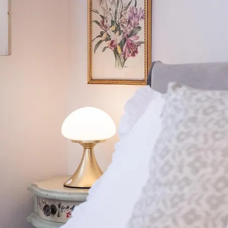 L'angolo Di Casa Verrua Lägenhet