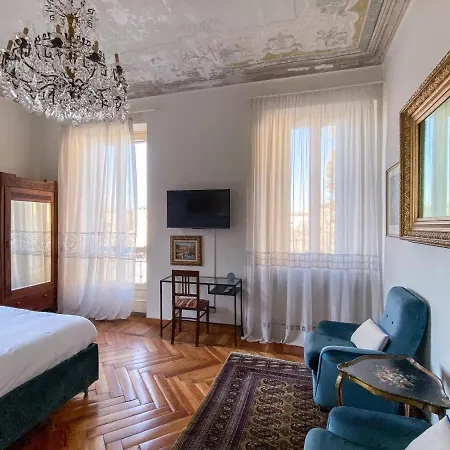 아파트 L'angolo Di Casa Verrua
