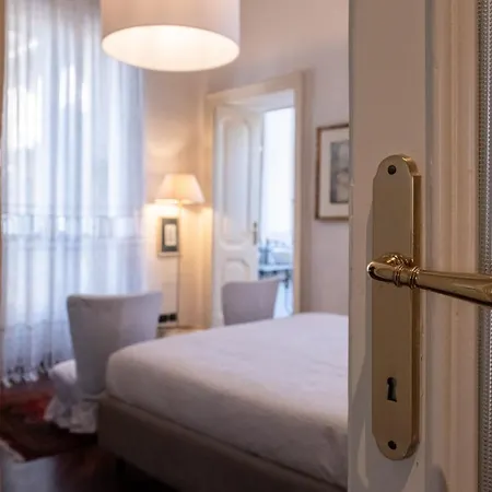 L'angolo Di Casa Verrua 아파트 *
