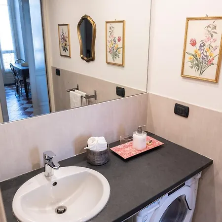 L'angolo Di Casa Verrua 아파트 *